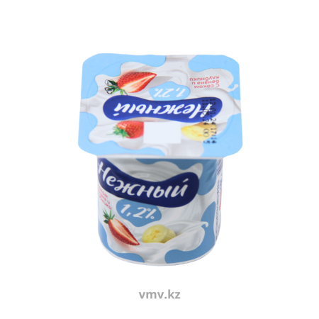 Йогурт CAMPINA Нежный С соком банана и клубники 1,2% 100г п/у